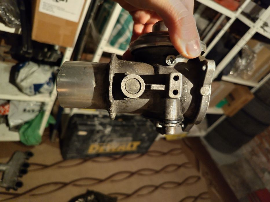 Егр рейспайп с клапа за меко гасене 1.9 tdi