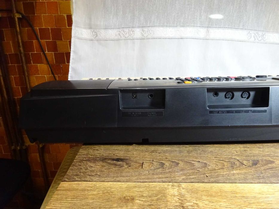 Orga/clapa electronica Yamaha PSR-225
