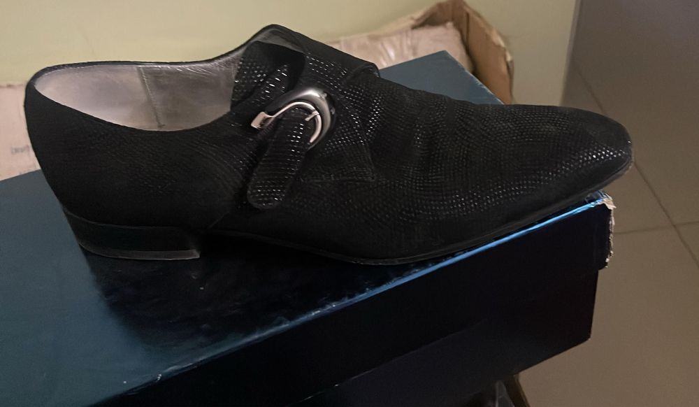 Продам обувь бренд не дорого