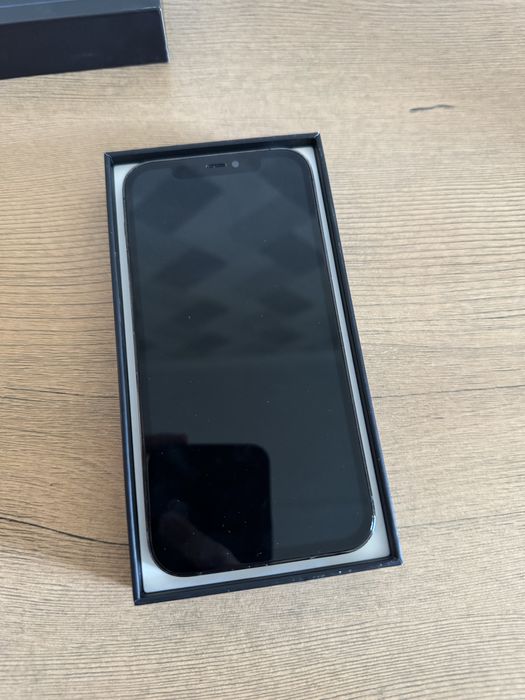iPhone 12 pro оригинал