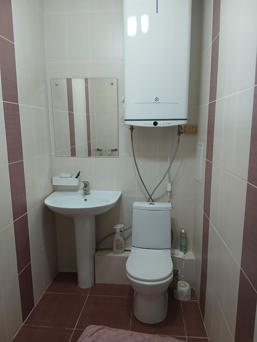 Продам квартиру  трех комнатную