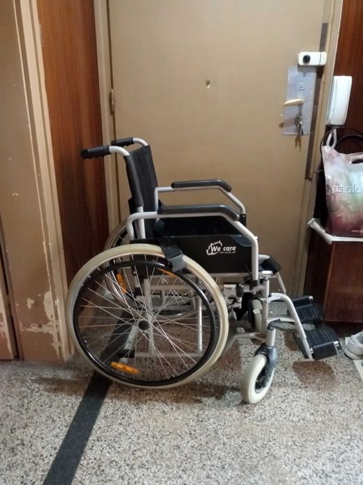 Помощно средство,инвалидна количка