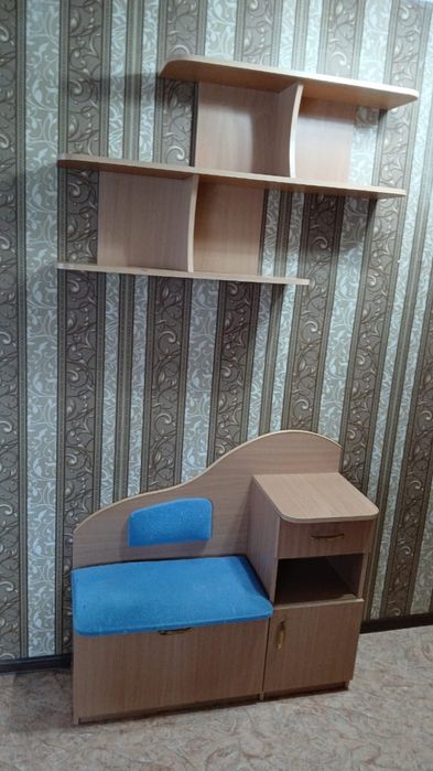 Продам тумбу под телефон и полку