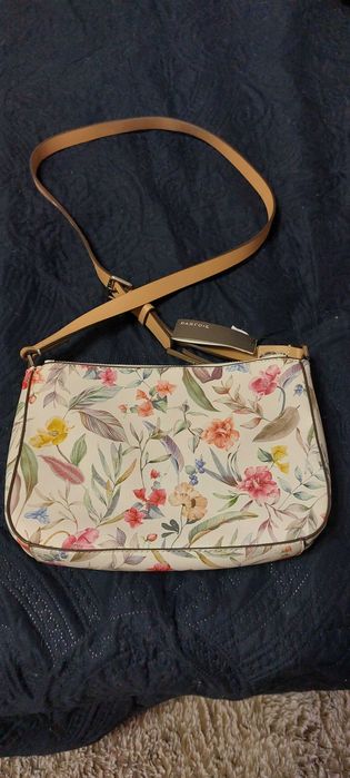 Дамска чанта за през рамо