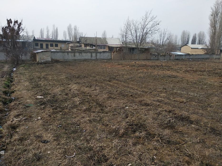 Участка Уй сотилади 6/сутки 20.000$
Йанги йул тумани

Sho'ralsoy maxal