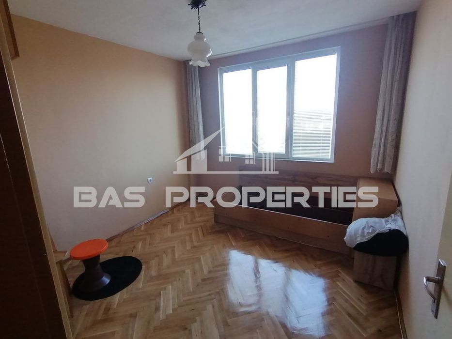 Дава се под наем Четиристаен апартамент в София, Люлин 3 - 96 кв.м за 665 € - Снимка #3