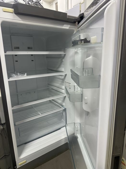 Продам холодильник Самсунг