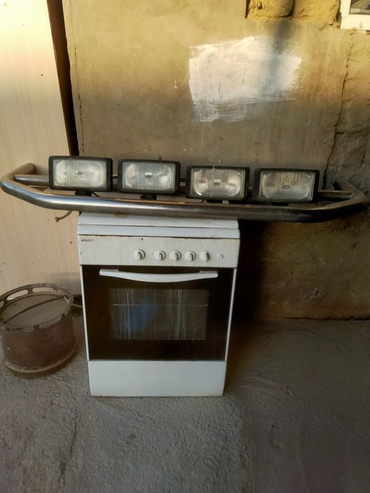 Фара Вольво бу хорошом состояние