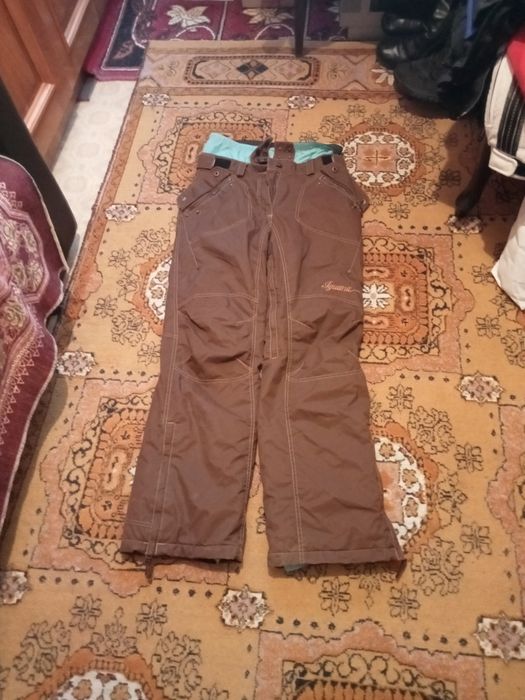 Pantaloni ski (mărimea M)