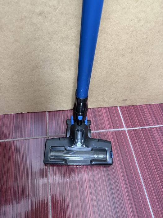 Вертикална прахосмукачка Hoover H-Free 200