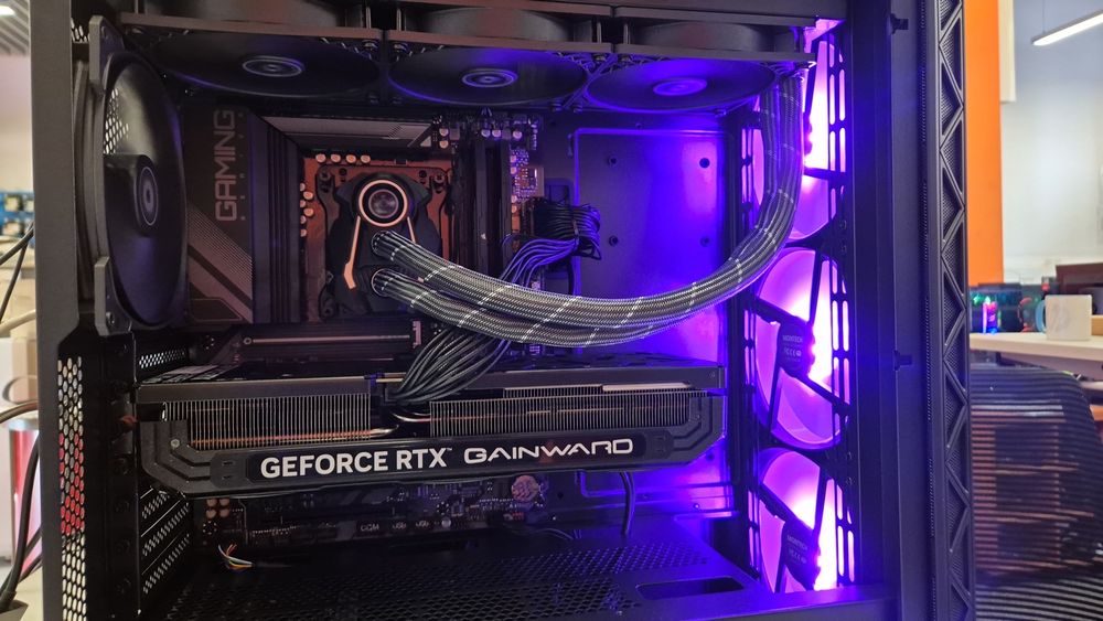 Mentenanță / Reparații Laptopuri, PC-uri, Console