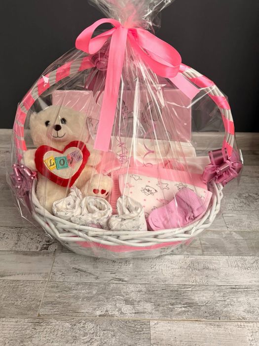 Кошница - Подарък за бебе