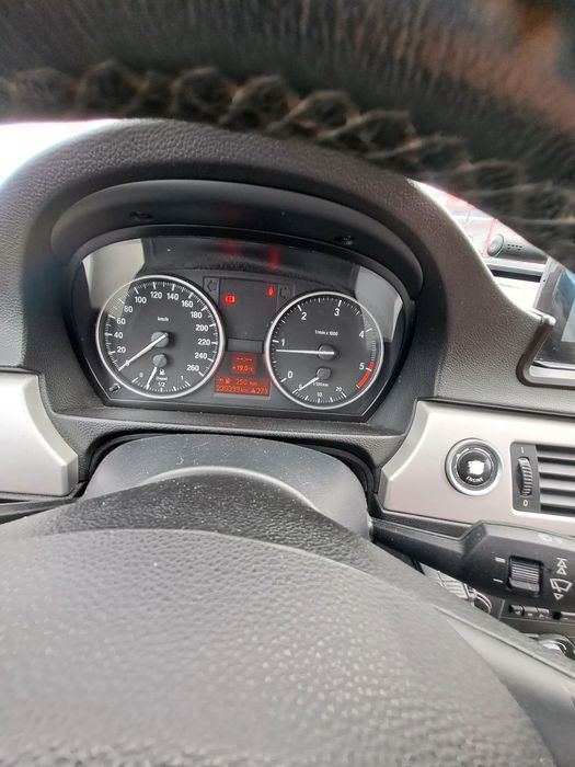 BMW Seria 3 2009 — imagine 1