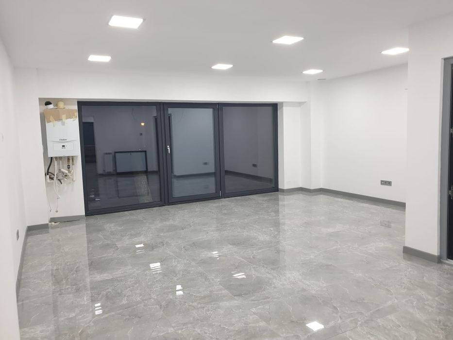 Inchiriez spatiu comercial- Strada Traian