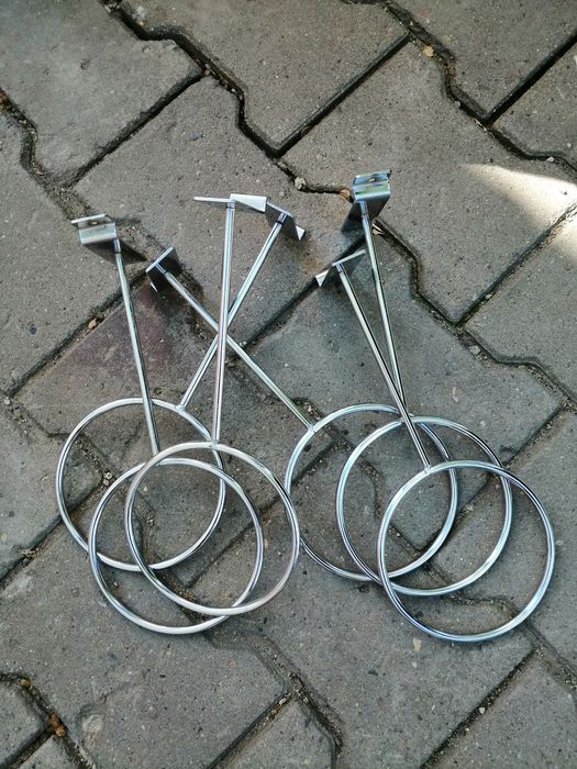 Подставка для мячей.