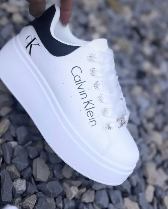 Маратонки 39номер