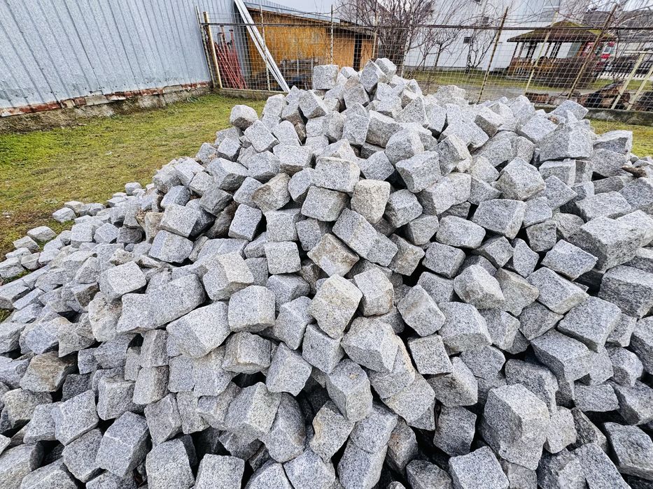 Продавам гранитни павета 10х10см