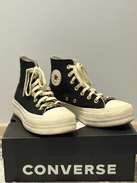 CONVERSE Chuck Taylor All Star Lift Valentine’s Day Collection