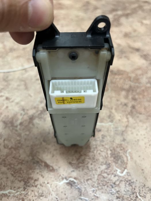 Блок стеклоподъёмников Toyota 2007