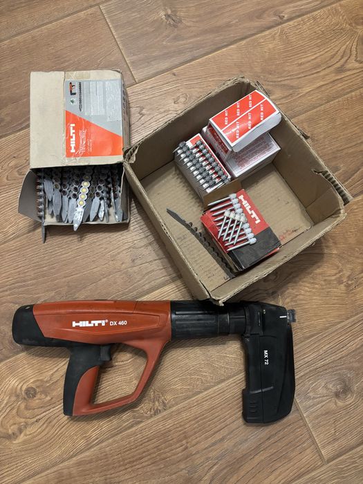 Vand Pistol puscat cuie in beton Hilti DX 460