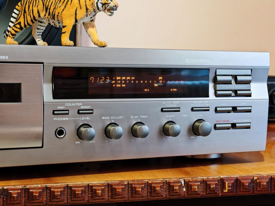 Yamaha KX-393. Tape deck superb. Sunet top. Ca nou. Preț fix !