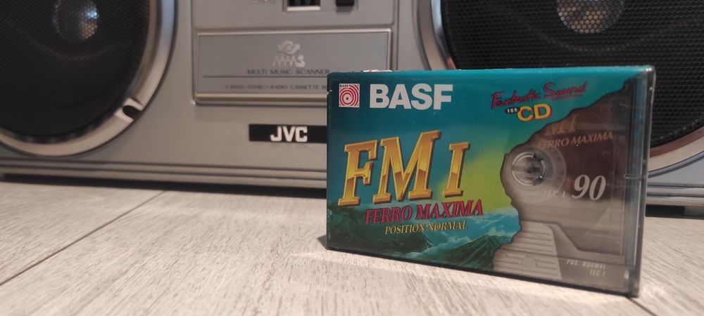 Casete audio BASF sigilate
