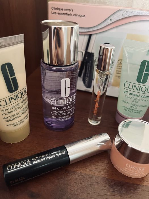 Набор косметики от Charlotte Tilbury