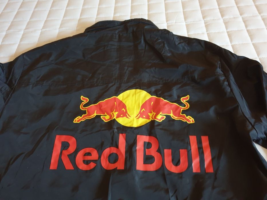 Geaca de barbati  -  200 lei.