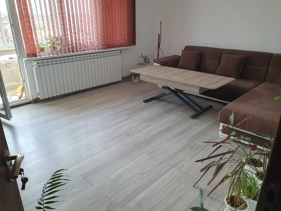 3ст+к,95кв.м.,ет.5,след ремонт,газифициран,в района на "Хидравлика"