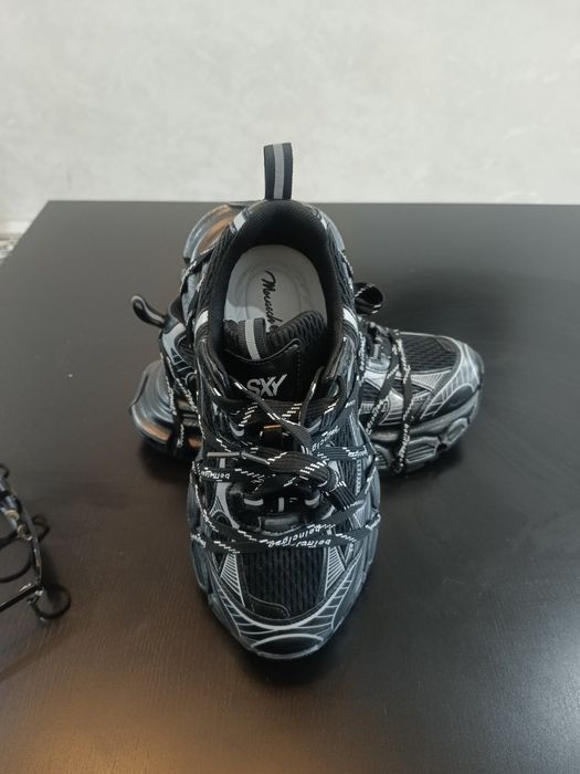 Кроссовки Balenciaga