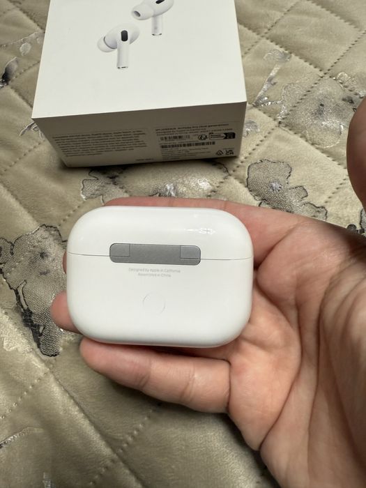 Слушалки Airpods Pro 2
