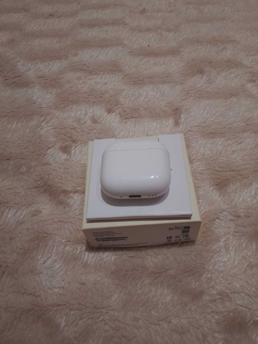 AirPods 4 оригинал