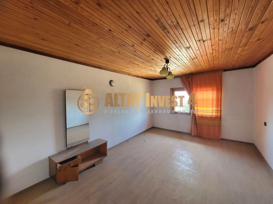 Продава се Къща в Генерал Тошево - 200 кв.м за 375 €/кв.м - Снимка #4