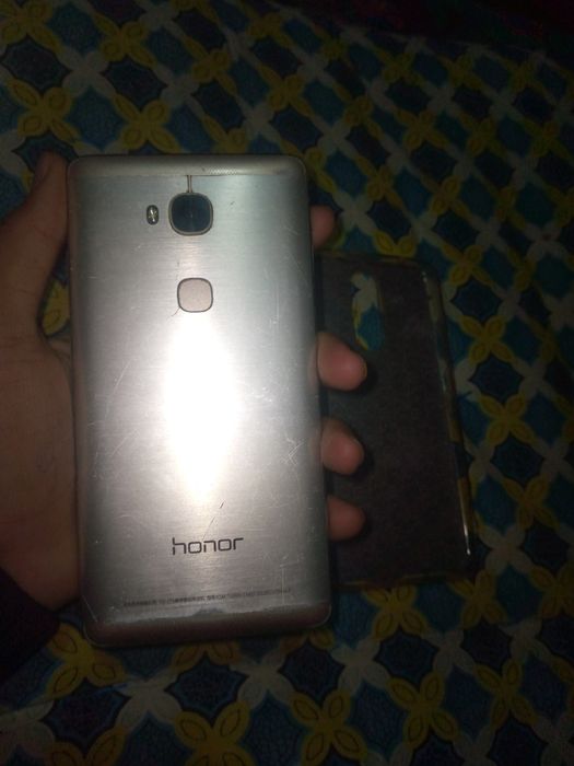 Honor 1 16 hotira rami 2 free fare ni bemalol kotaradi