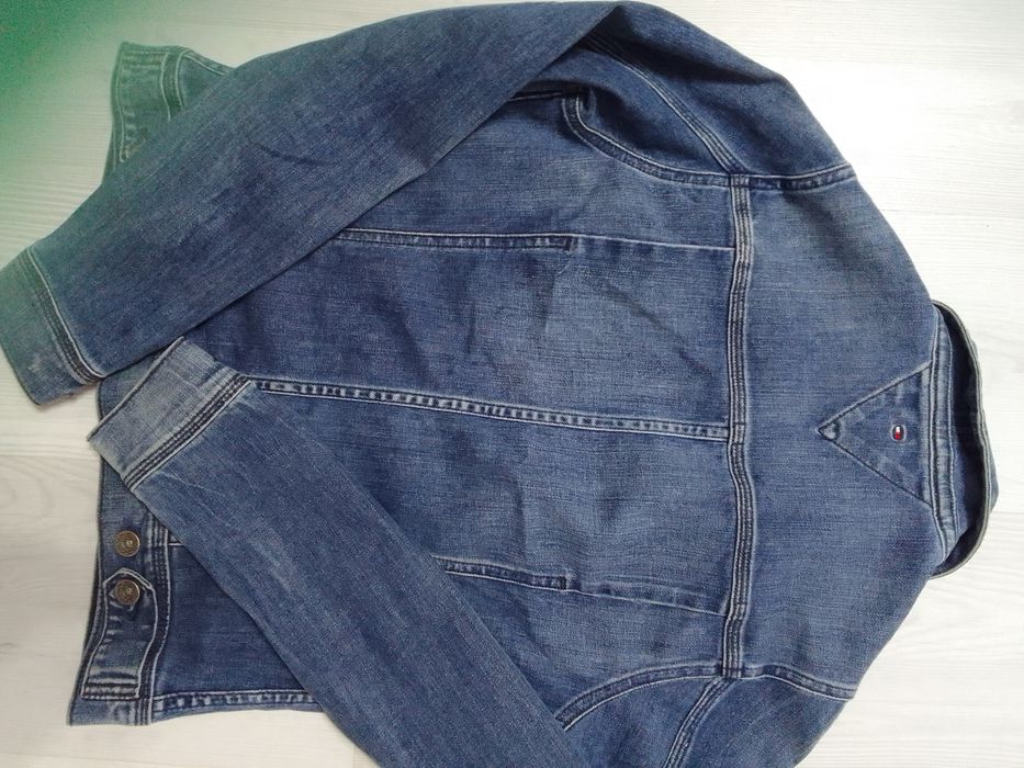 Оригинално  дънково яке tommy Hilfiger