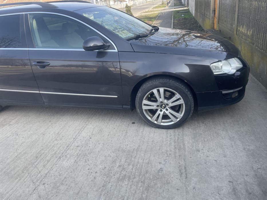 Vand pasat b6 stare buna pret 1900 euro