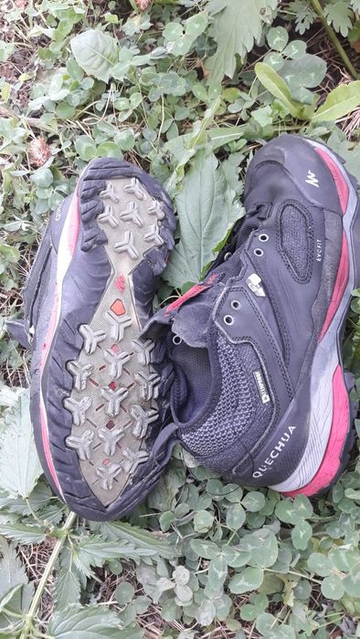 QUECHUA. Waterproof.