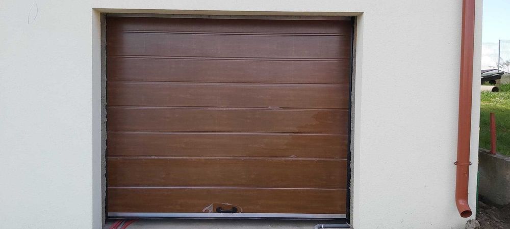 Vand Usa sectionala de garaj cu izolatie 2750L/2000 NUC sau Stejar Auriu