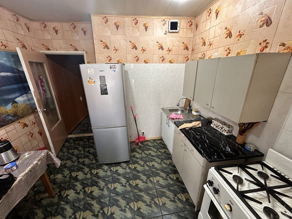 Продаётся на А.Югнаки 3ком