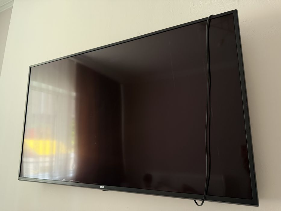 Продам телевизор LG