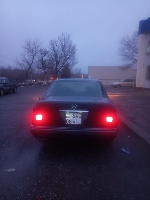 Мерседес 124 ешка 2.8