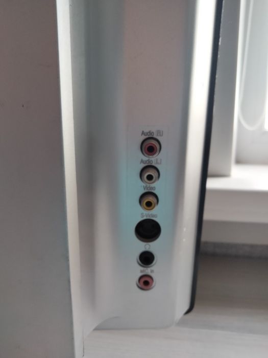 Продам телевизор (экран)