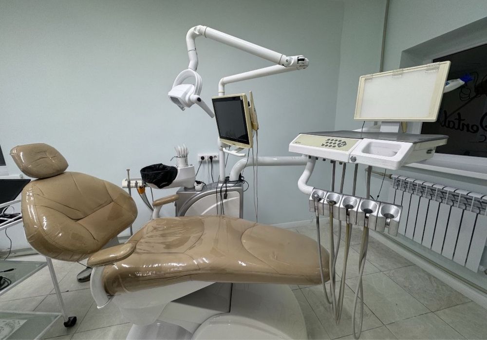 Стоматологическая кресло