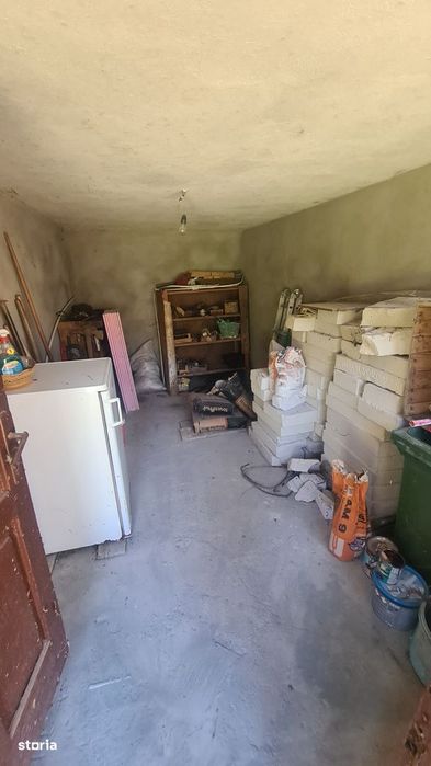 Construcție + teren de vânzare în comuna Valea Iașului,  județ Argeș.