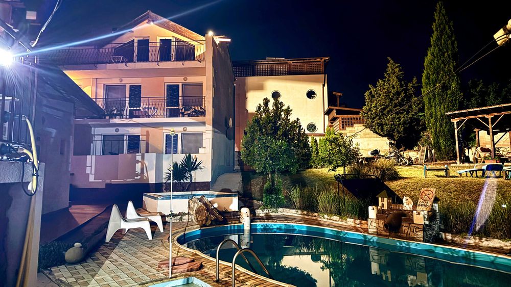 Продава се Къща в Бяла - 600 кв.м за 413 €/кв.м - Снимка #17
