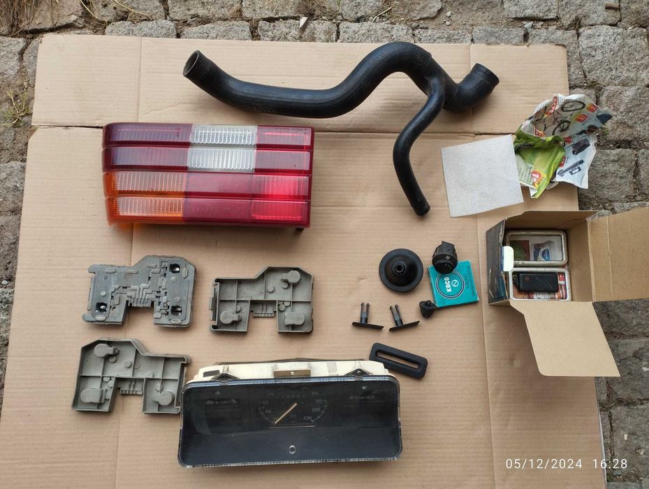 Части за Opel Ascona C hatchback