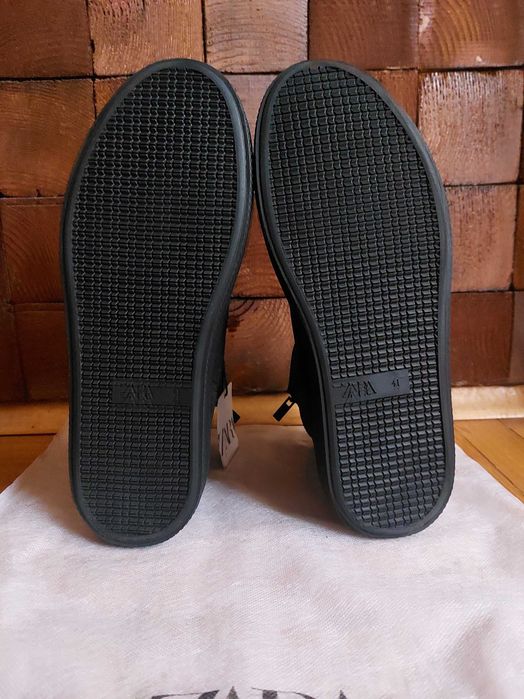 Високи кожени кецове