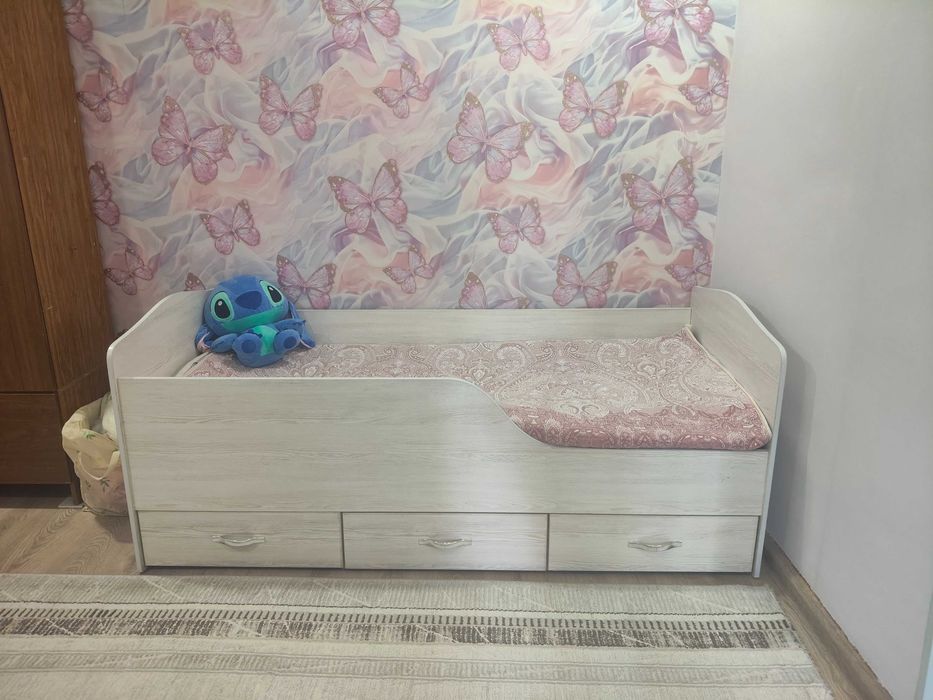 Детская кровать и кроватка для новорожденных