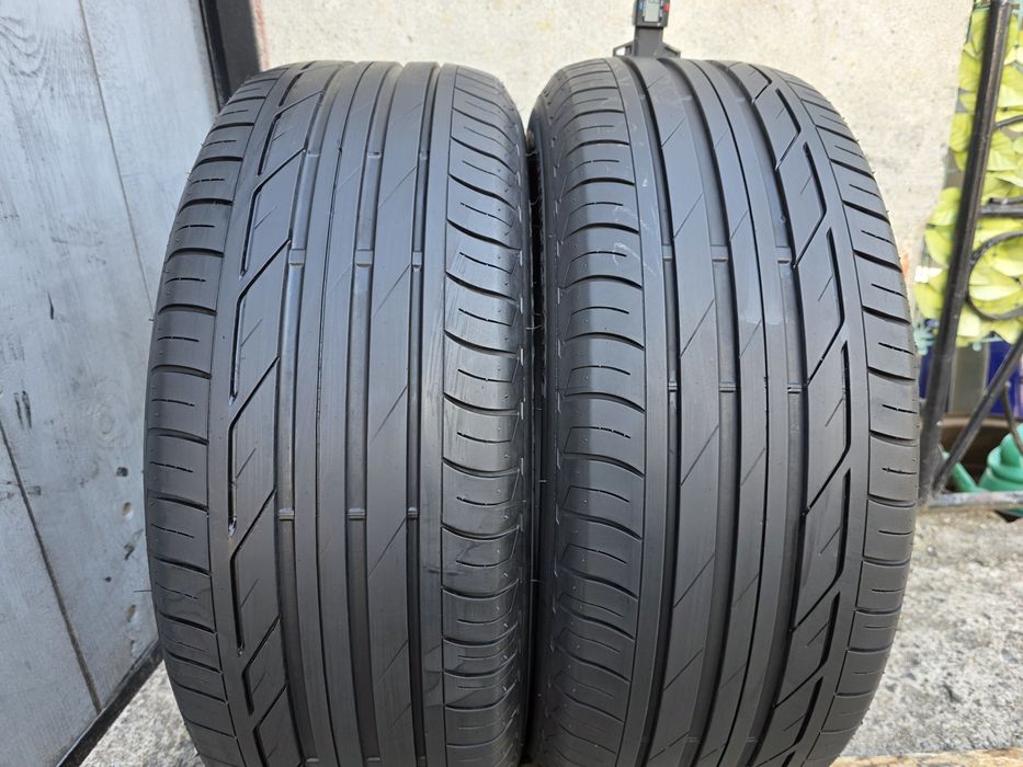 Vând două anvelope de vara Bridgestone  225 50 18  dot 0422