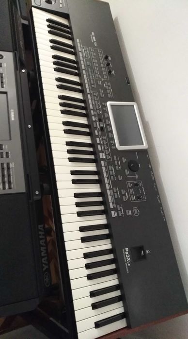 Korg Pa3X Le 76 schimb cu Pa700 Korg pianina SP170DX